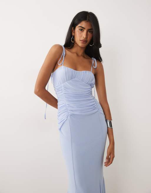 ASOS DESIGN – Netzstoff-Kleid in Himmelblau mit kontrastierendem Einsatz an der Brust und Schwalbenschwanz, 3 von 4