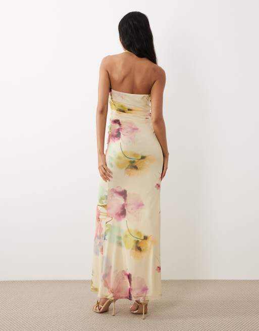 ASOS DESIGN – Netzstoff-Maxikleid in Buttermilchgelb mit Blumenmuster, Herzausschnitt und Schwalbenschwanz, 4 von 4