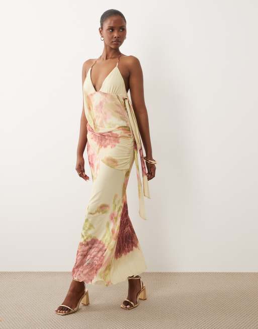 ASOS DESIGN – Netzstoff-Maxikleid in Zitronengelb mit Blumenmuster, drapierter Schärpe und seitlich gebundener, abfallender Schleife, 3 von 4