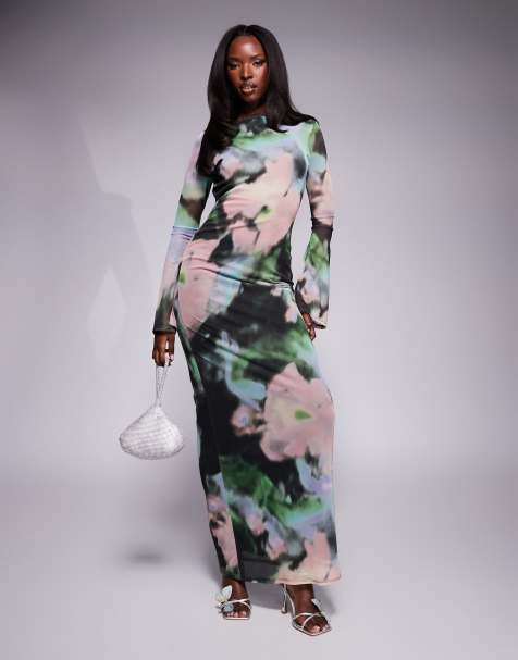 ASOS DESIGN – Netzstoff-Maxikleid mit grünem abstraktem Blumenmuster, tiefem Rückenausschnitt und Trompetenärmeln - view 1