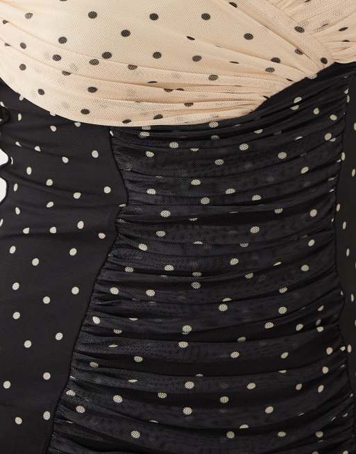 ASOS DESIGN – Netzstoff-Minikleid in Schwarz mit geteiltem Detail an der Brust und Punktemuster, 4 von 4
