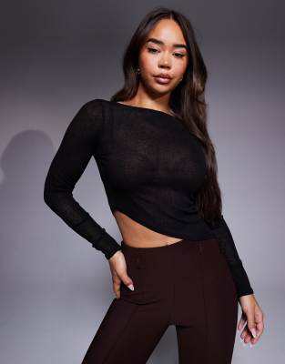 ASOS DESIGN - Netzstoff-Oberteil in Schwarz mit asymmetrischem Saum