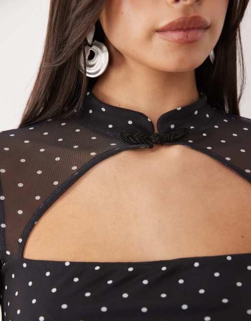 ASOS DESIGN – Netzstoff-Oberteil mit Polka-Dot-Muster, Rouleau-Schlaufen und Cut-out, 2 von 4