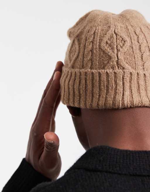 ASOS DESIGN - Neutralfarvet hue i kabelstrik, 2 af 3