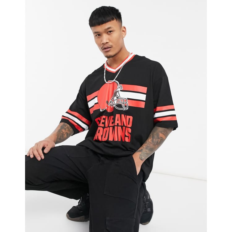 ASOS DESIGN NFL Cincinnati Bengals oversized v neck t-shirt with sleeve  print in black