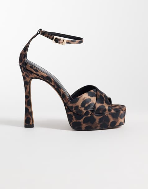 ASOS DESIGN Niche sandalen met plateauhak en luipaardprint van satijn - view 1