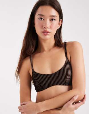 ASOS DESIGN - Nicky - Weiches, geripptes Bustier in Schokobraun mit U-Ausschnitt-Brown