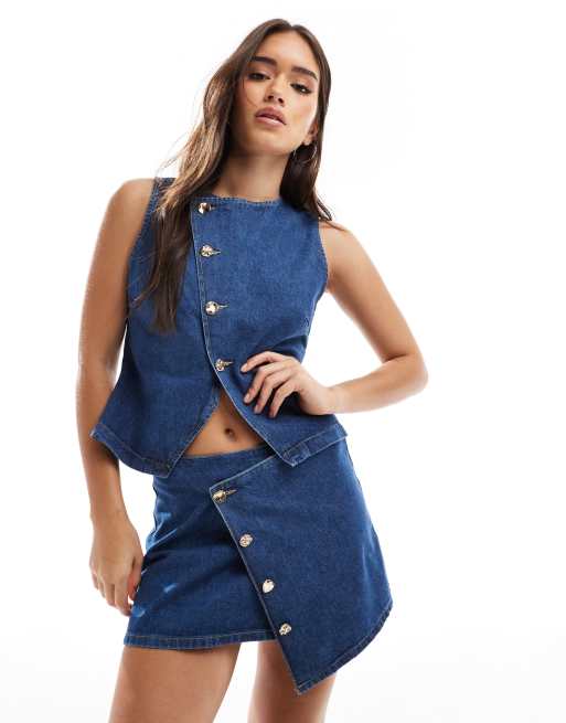 ASOS DESIGN – Niebieska kopertowa spódnica mini z asymetrycznym zapięciem na guziki w kolorze złota, część zestawu
