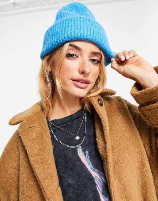 ASOS DESIGN – Niebieska podwijana czapka beanie o grubym splocie
