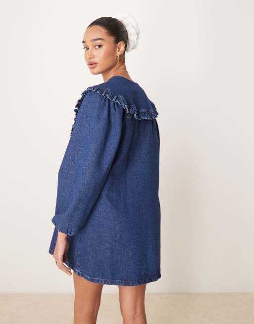 ASOS DESIGN – Niebieska sukienka jeansowa mini z dużym kołnierzem, 3 z 4