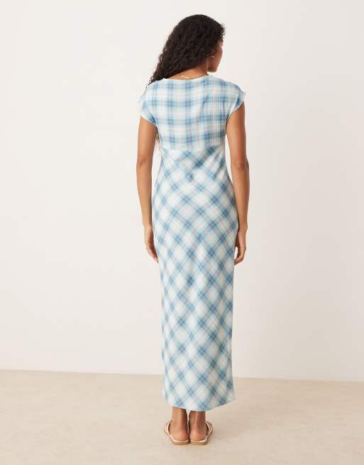 ASOS DESIGN – Niebieska sukienka maxi ze skosu ze wzorem w kratkę, 4 z 4