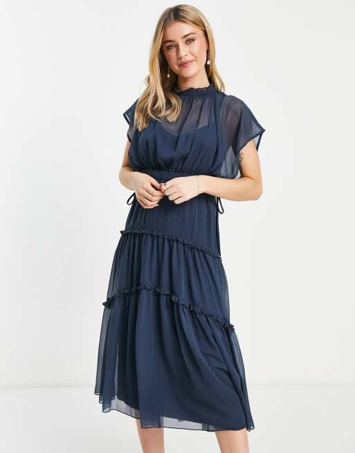 ASOS DESIGN – Niebieska sukienka midi z wysokim dekoltem i kaskadowym dołem