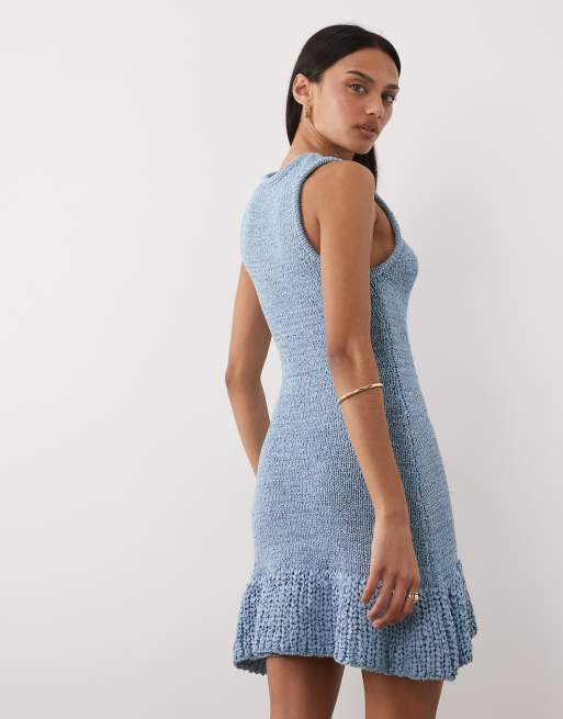 ASOS DESIGN – Niebieska sukienka z ozdobną taśmą i falbanką u dołu, 4 z 4