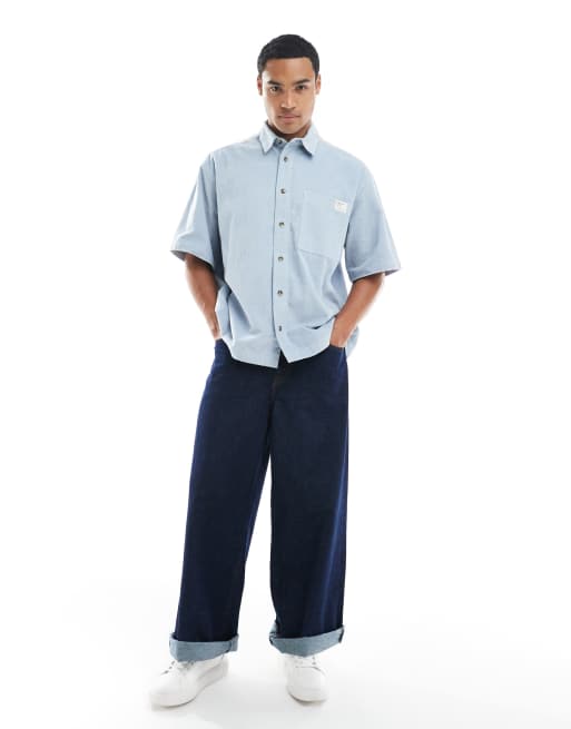 ASOS DESIGN – Niebieska sztruksowa koszula oversize z naszywką, 2 z 5