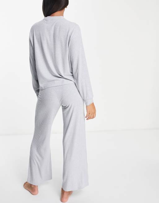 ASOS DESIGN – Niebieski bardzo miękki zestaw domowy: top i spodnie, 3 z 4