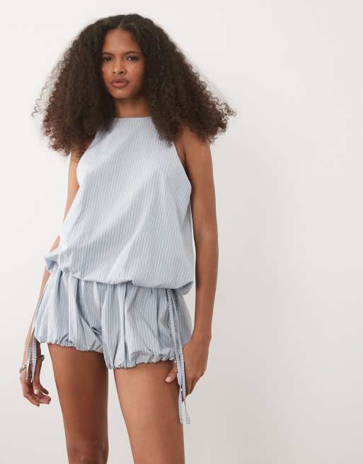 ASOS DESIGN – Niebieski zestaw w kratę z topem z dekoltem typu halter i bufiastym dołem, 3 z 3