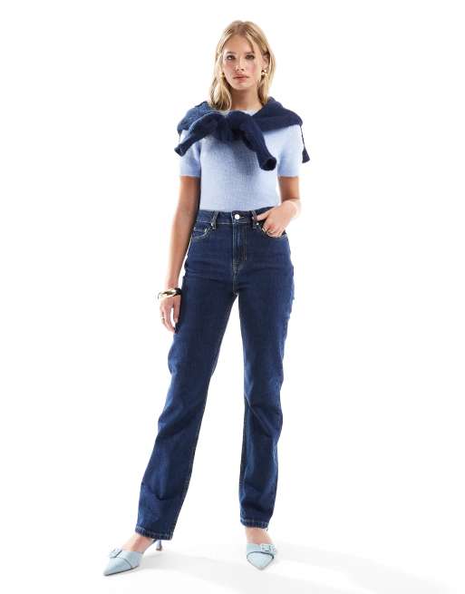 ASOS DESIGN – Niebieskie dopasowane jeansy z podwyższonym stanem i prostymi nogawkami