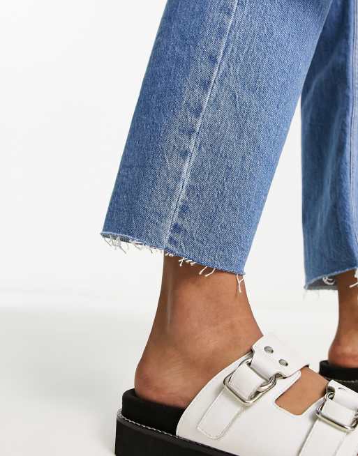 ASOS DESIGN – Niebieskie, elastyczne jeansy z krótszymi, prostymi nogawkami, 4 z 5