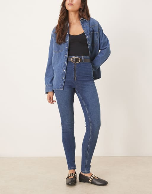 ASOS DESIGN – Niebieskie jeansy o obcisłym kroju z bardzo podwyższonym stanem i zamkiem z przodu