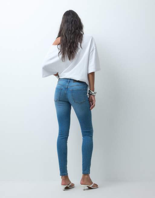ASOS DESIGN – Niebieskie jeansy o obcisłym kroju, 3 z 5