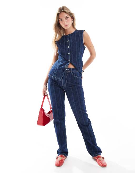 ASOS DESIGN – Niebieskie jeansy o prostym kroju w stylu lat 90. ze wzorem w paski