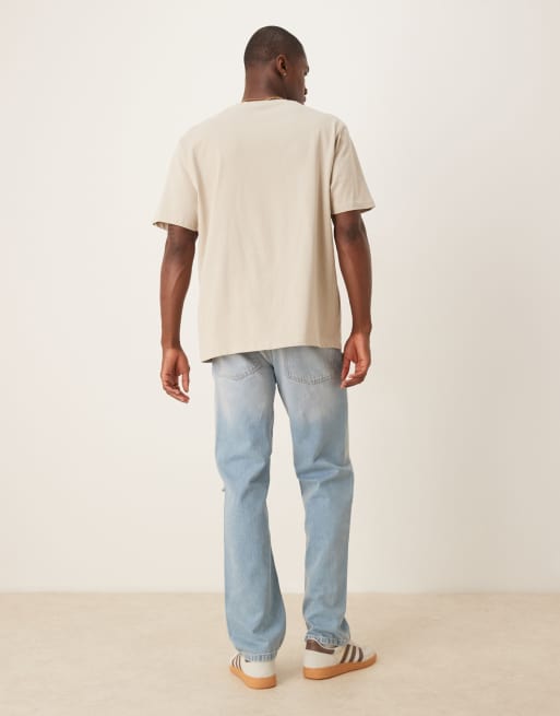 ASOS DESIGN – Niebieskie jeansy o prostym kroju z przetarciami , 3 z 5