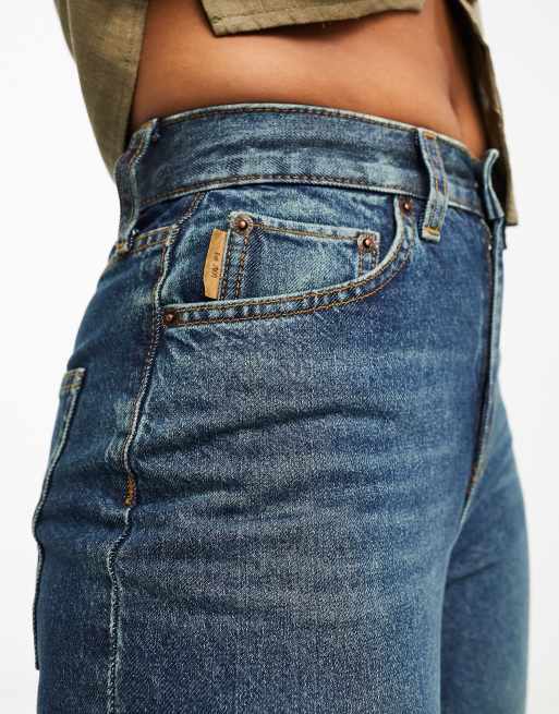 ASOS DESIGN – Niebieskie jeansy o prostym kroju ze średnim stanem , 2 z 5