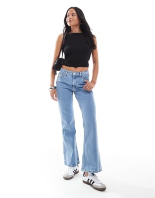 ASOS DESIGN – Niebieskie krótkie jeansy dzwony - view 1
