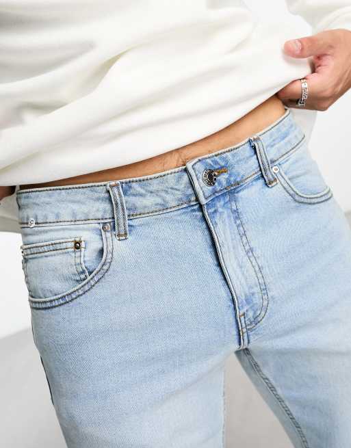 ASOS DESIGN – Niebieskie, lekko sprane jeansy ze zwężanymi nogawkami, 2 z 4