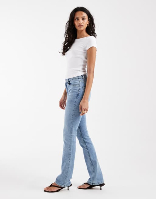 ASOS DESIGN – Niebieskie ołówkowe jeansy o dopasowanym kroju, 3 z 5