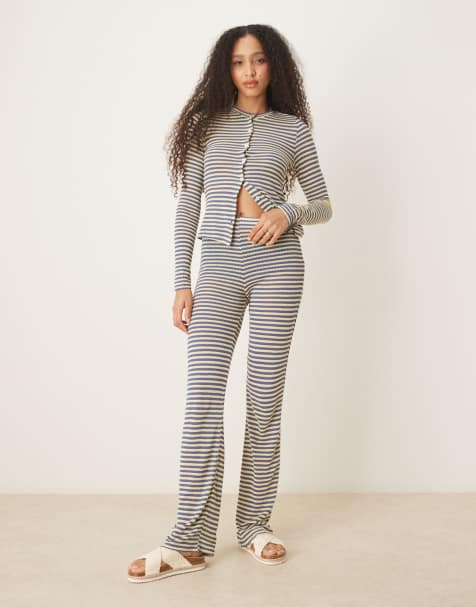 ASOS DESIGN – Niebiesko-żółte dzianinowe spodnie z szerokimi nogawkami w paski, część zestawu - view 1