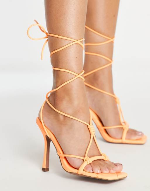 ASOS DESIGN - Nifty - Sandalen met hak en strikbanden in oranje, 2 van 4