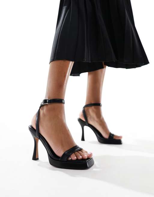 ASOS DESIGN – Nightlife – Czarne sandały z wąskimi paseczkami na obcasie i platformie