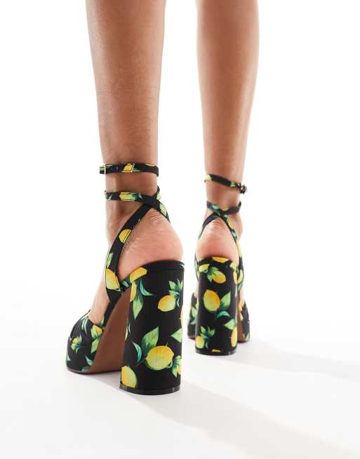 ASOS DESIGN - Nikita - Sandali con tacco largo e plateau con stampa di frutta e nodo, 2 di 4