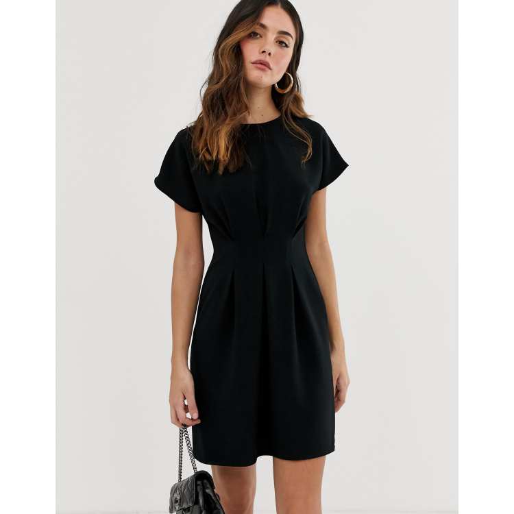 Black office dress outlet with sleeves