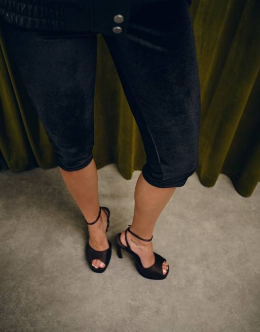 ASOS DESIGN - Nisha - Brune sandaler med høj plateau-hæl i satin, 4 af 4