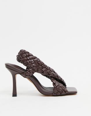 scarpe con tacco intrecciate