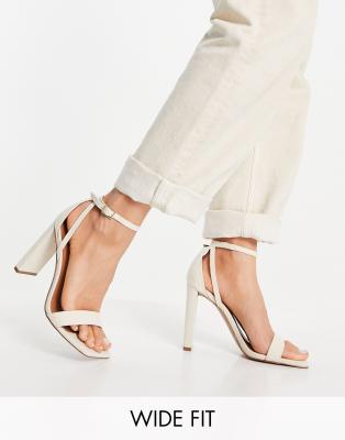 ASOS DESIGN - Noelle - Sandali minimal neutri a pianta larga con tacco largo