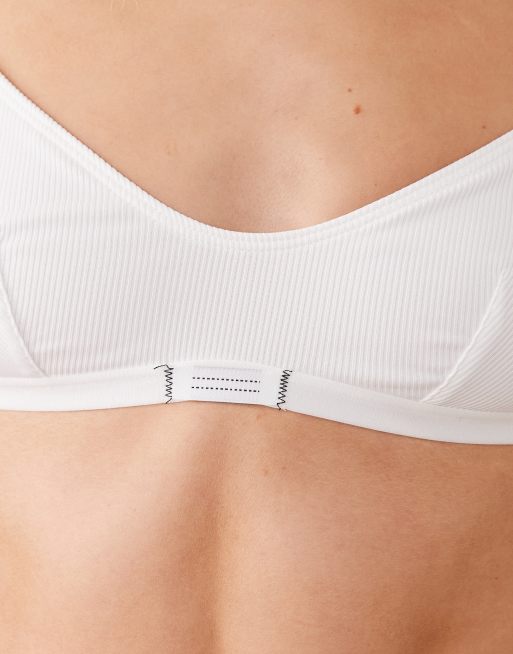ASOS DESIGN - Nora - Geribbelde crop bralette met lage ronde hals en geweven lipje in wit, 2 van 4