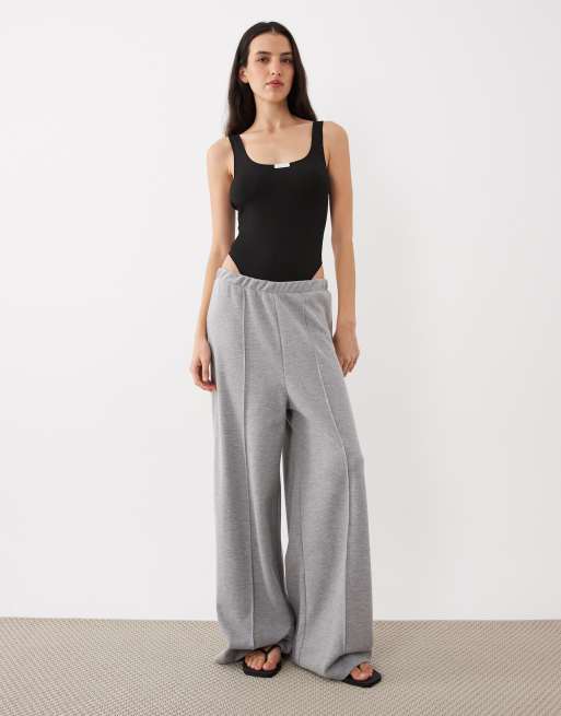 ASOS DESIGN – Nora – Weicher, gerippter Body in Schwarz mit Laschendetail, 2 von 4