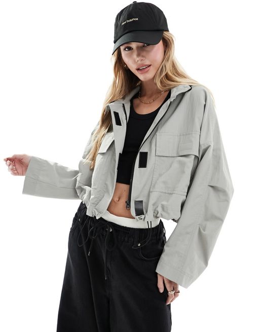 FhyzicsShops DESIGN – Nylon-Jacke in Grau mit Brusttaschen