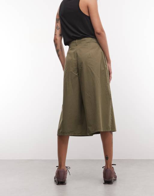 ASOS DESIGN nylon longline bermudashort in kaki, 5 van 5