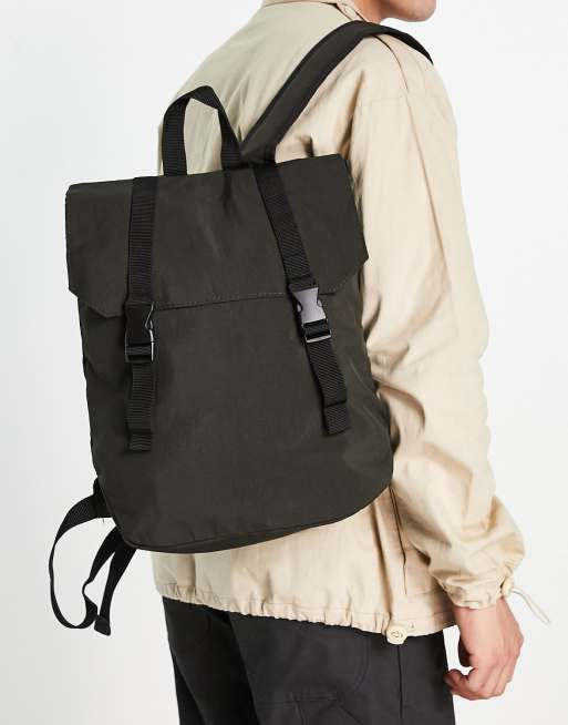 ASOS DESIGN Nylon Rucksack in Schwarz mit doppeltem Clip Detail BLACK