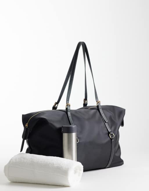 ASOS DESIGN nylon weekend bag in black, 2 of 4