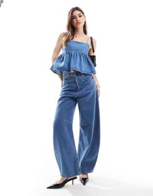 ASOS DESIGN - Oberteil aus ausgebleichtem Denim im Babydoll-Stil-Blau