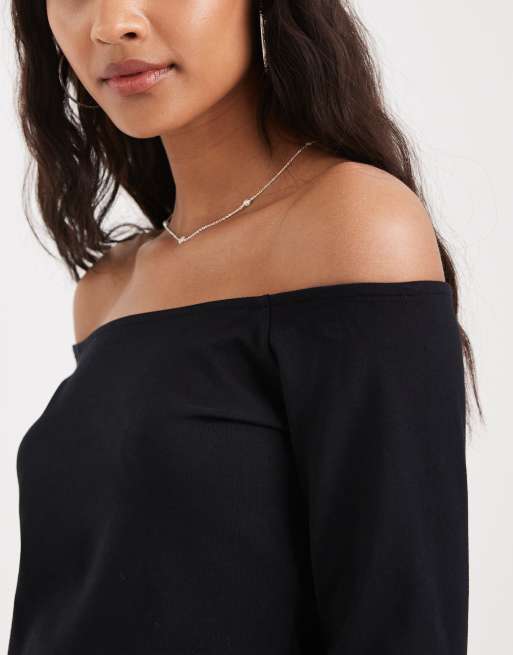 ASOS DESIGN – Oberteil aus Baumwoll-Jersey in Schwarz mit Carmen-Ausschnitt, 4 von 4