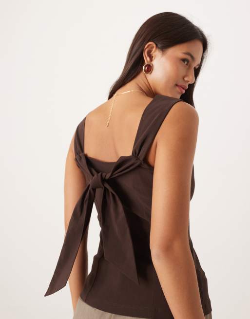 ASOS DESIGN – Oberteil aus Bengaline in Schokobraun mit eckigem Ausschnitt und langen Trägern, 4 von 4