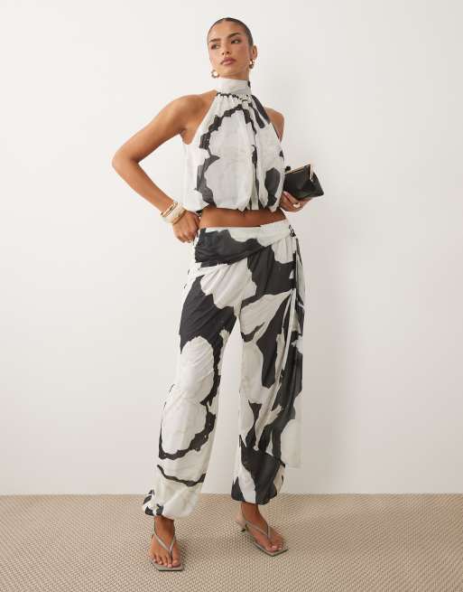 ASOS DESIGN – Oberteil aus Netzstoff mit Ballonsaum und schwarz-weißem Muster, Kombiteil, 3 von 4