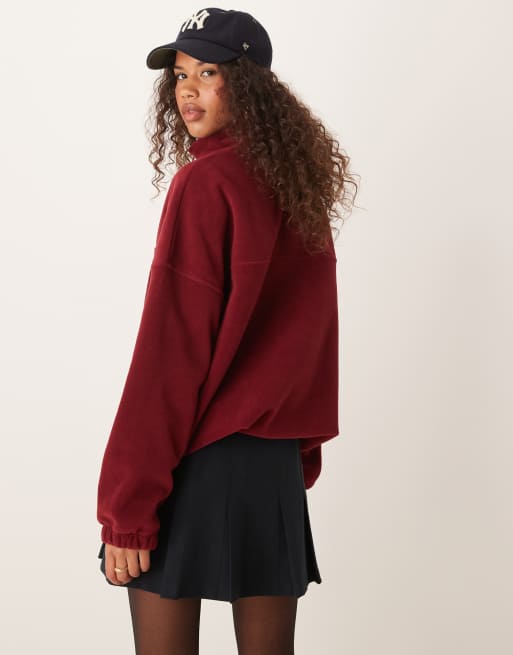 ASOS DESIGN – Oberteil aus Polar-Fleece in Burgunderrot mit kurzem Reißverschluss, 3 von 4