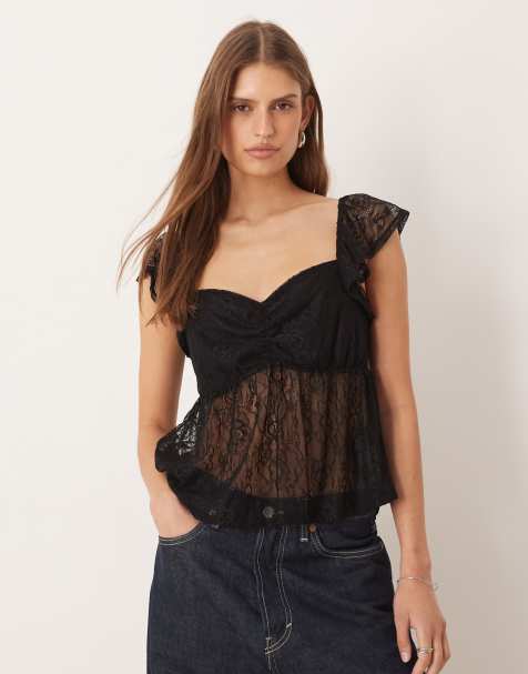 ASOS DESIGN – Oberteil aus Spitze in Schwarz mit Flügelärmeln und herzförmigem Ausschnitt - view 1